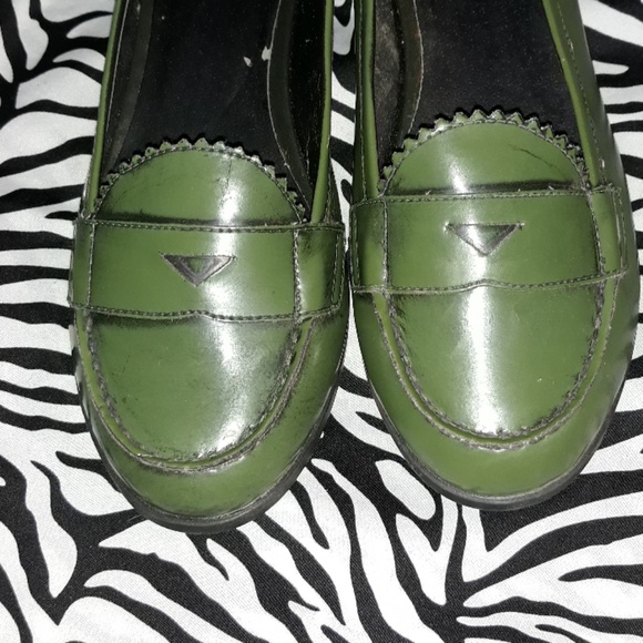 Bamboo Loafers - Picture 2 of 6